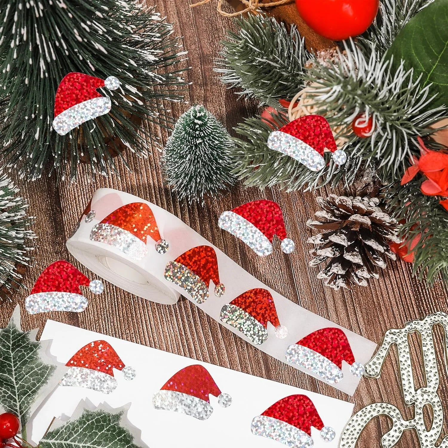 500 Adesivi Natalizi a Rotolo – Cappello di Babbo Natale, Laser Rosso, 3 cm – Stickers per Buste, Diario, Decorazioni e Feste - Smart Wave store